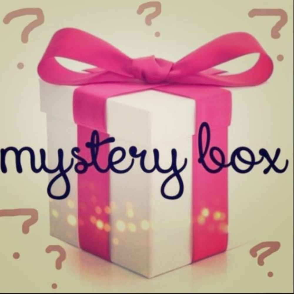 Mystery Bundle pack 5 pc leggings $75